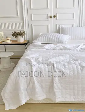 Durable White Stripped Duvet Cover Only (Good for Hotels ,Guest Houses