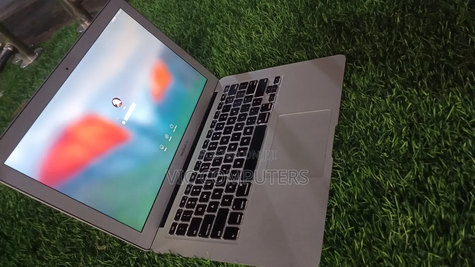 Laptop Apple MacBook Air 4GB Intel Core i5 SSD 128GB