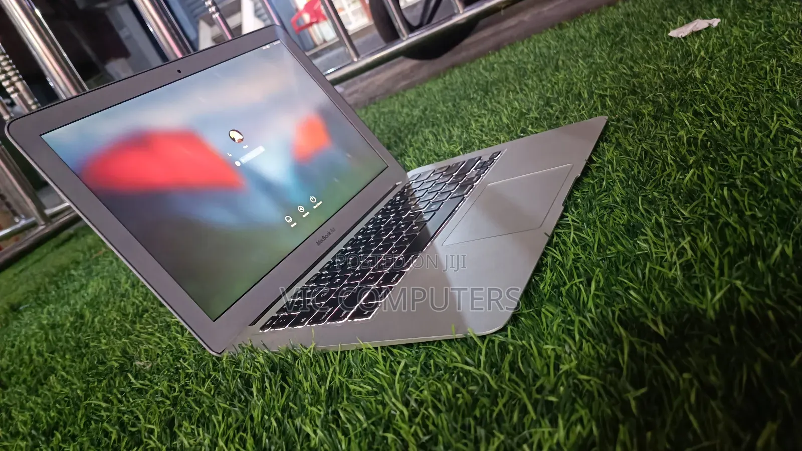 Laptop Apple MacBook Air 4GB Intel Core i5 SSD 128GB