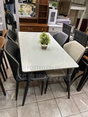 Modern 4-Seater Marble Dining Set