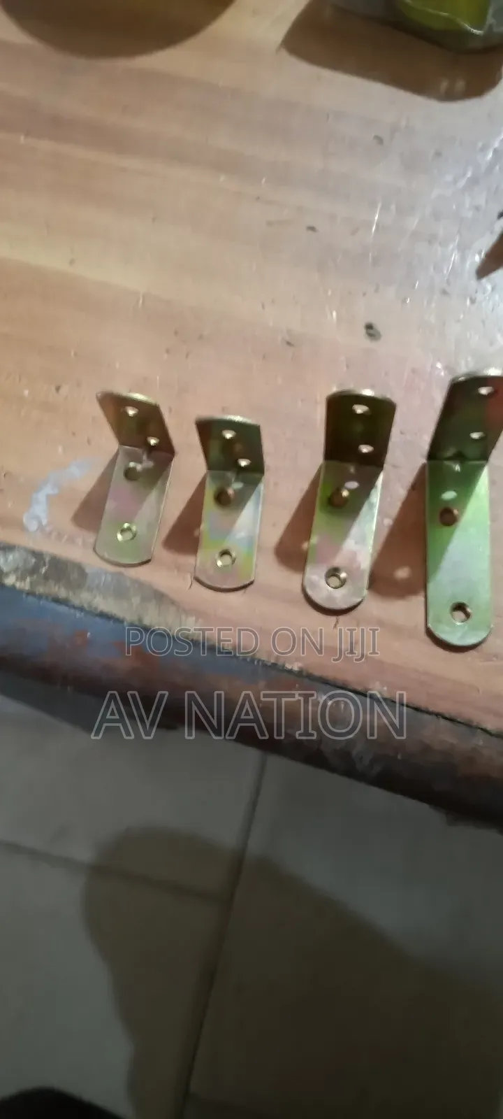 Metal Hanging Brackets