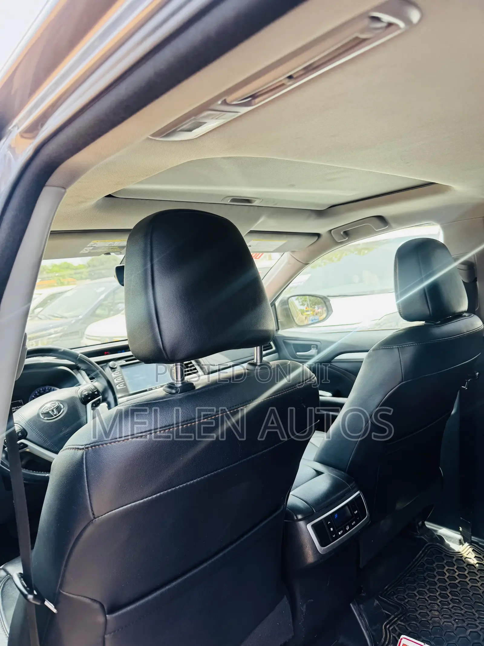 Toyota Highlander LE 4x2 V6 (3.5L 6cyl 8A) 2018 Gray