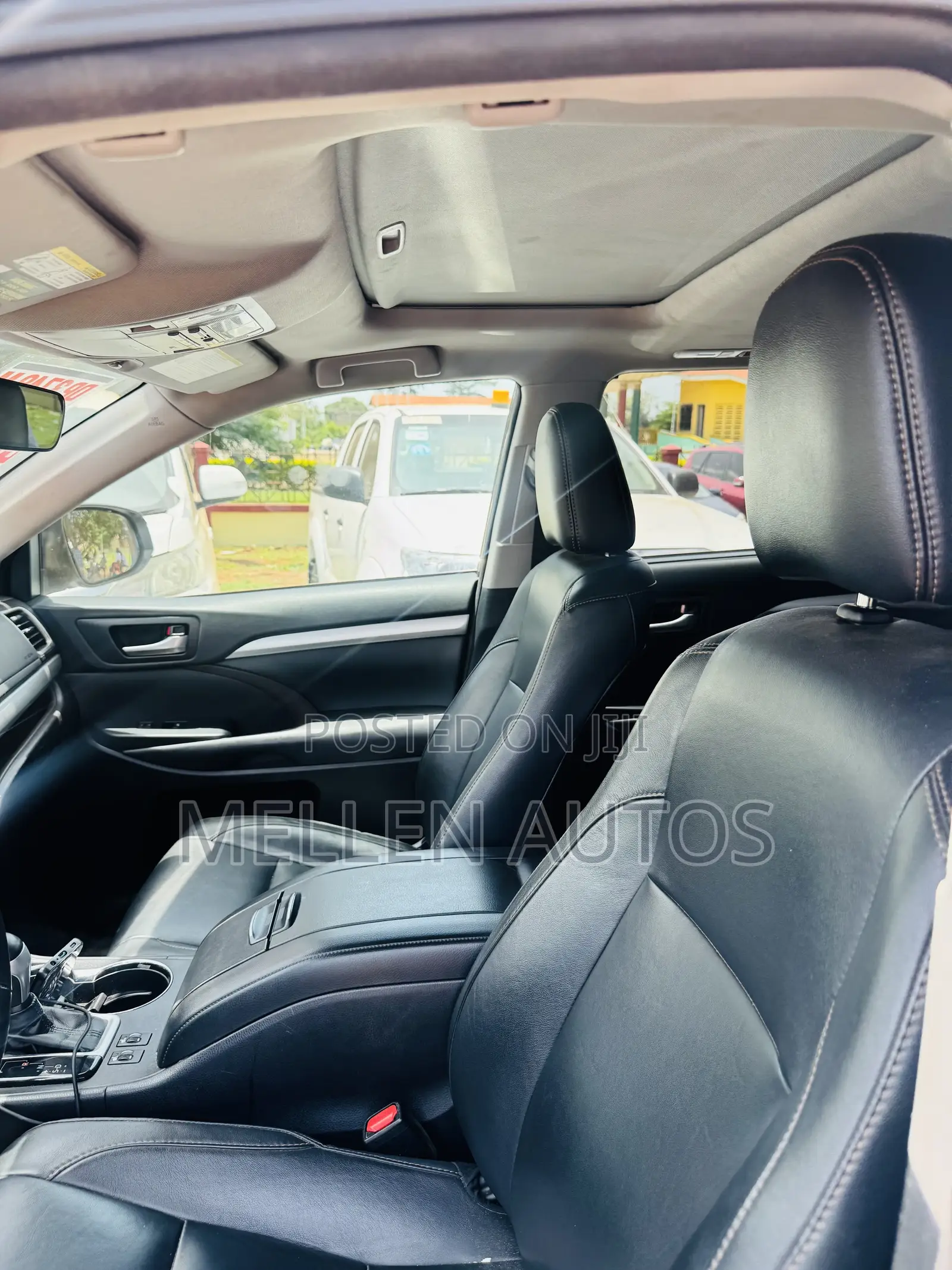 Toyota Highlander LE 4x2 V6 (3.5L 6cyl 8A) 2018 Gray