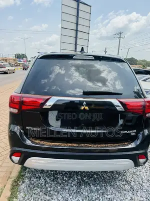Mitsubishi Outlander 2.0 PHEV AWD 2019 Black
