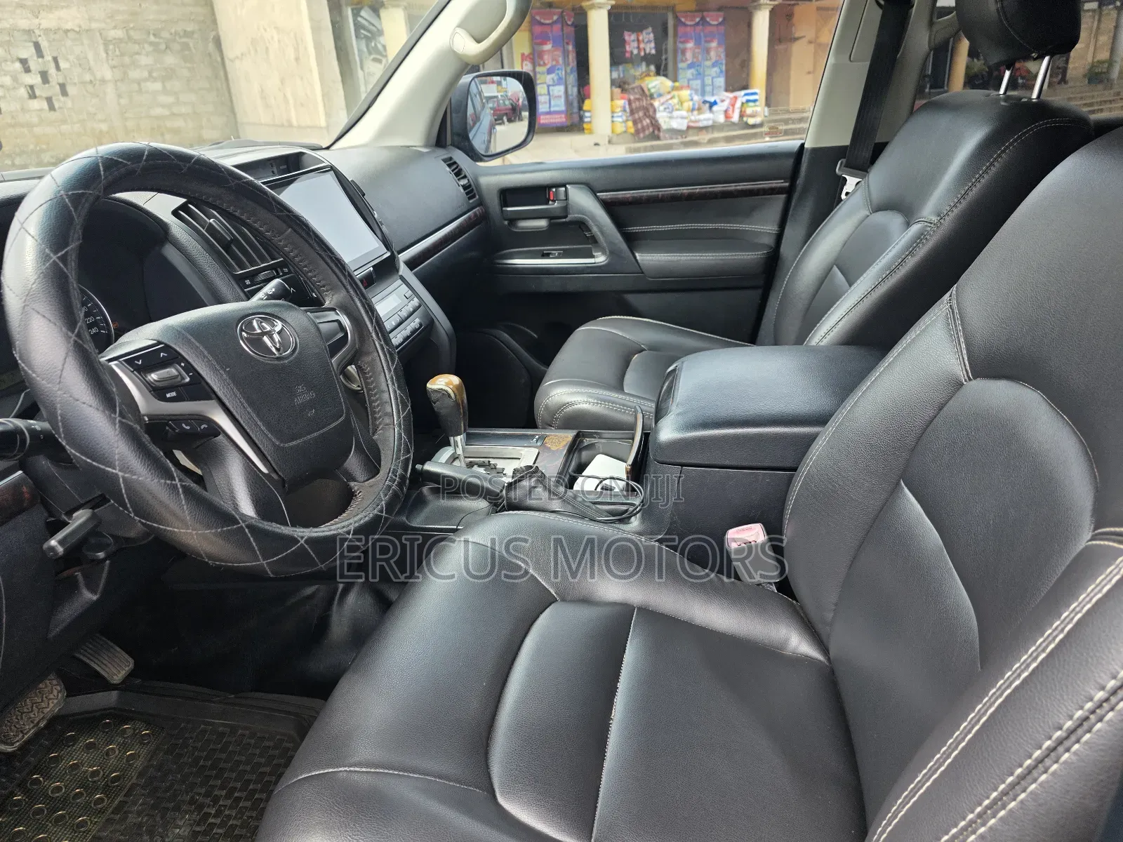 Toyota Land Cruiser 4.0 V6 GX-R 2012 Black