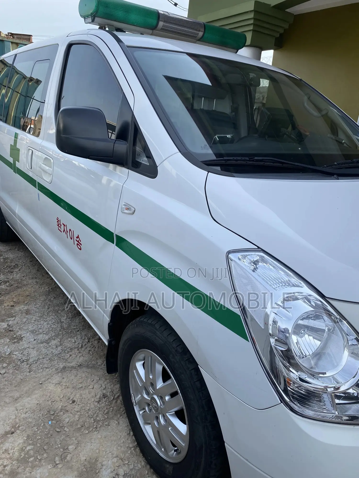 Hyundai Starex 2015 White