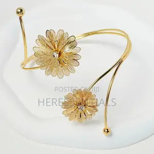 Fashionable Gold Arm Cuffs For Ladies