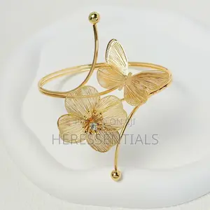 Fashionable Gold Arm Cuffs For Ladies