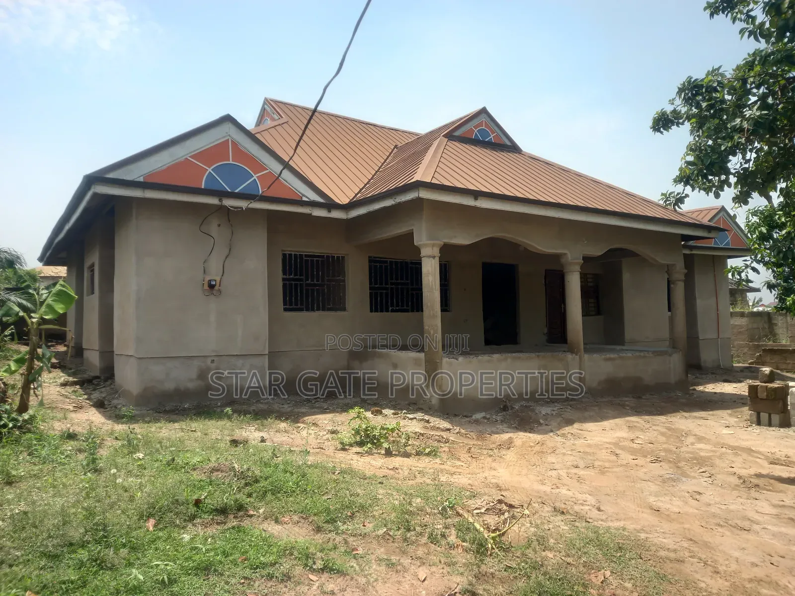 5bdrm House in Kenyasi Saaman, Kumasi Metropolitan for sale