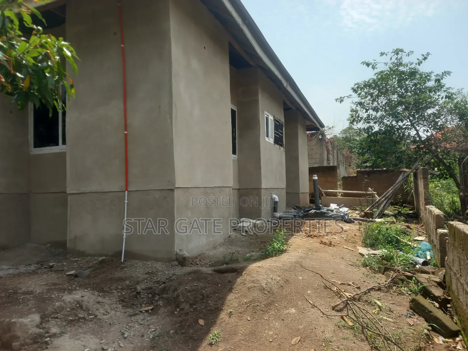 5bdrm House in Kenyasi Saaman, Kumasi Metropolitan for sale