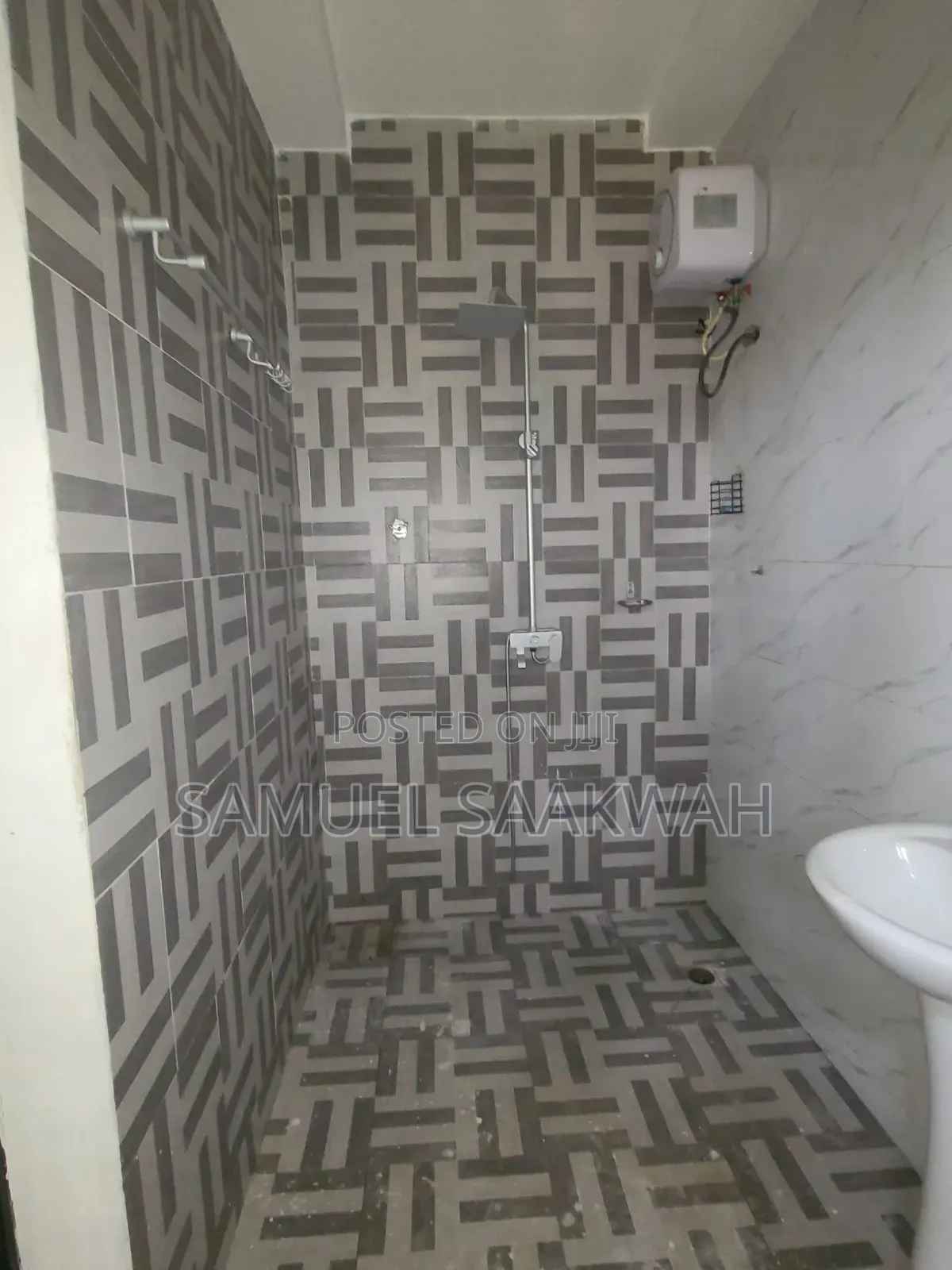 3bdrm Apartment in Dansoman for rent