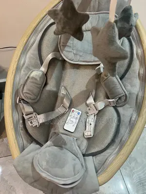 Toimoys Baby Electric Rocking Chair Swing