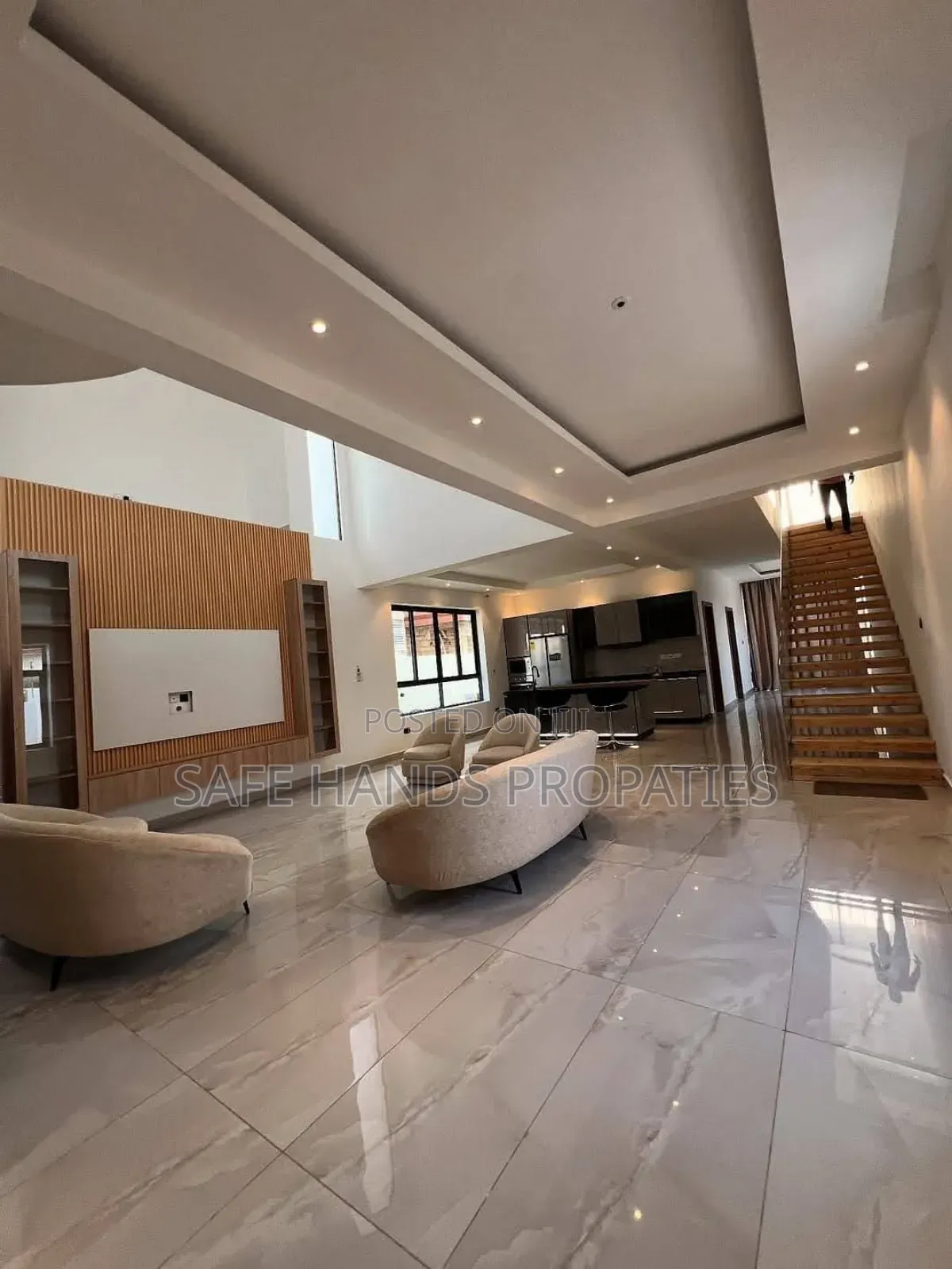 4bdrm House in Adjiringanor, Accra Metropolitan for sale