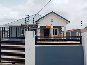 3bdrm House in First Digital Real, Ghana Link Area for sale