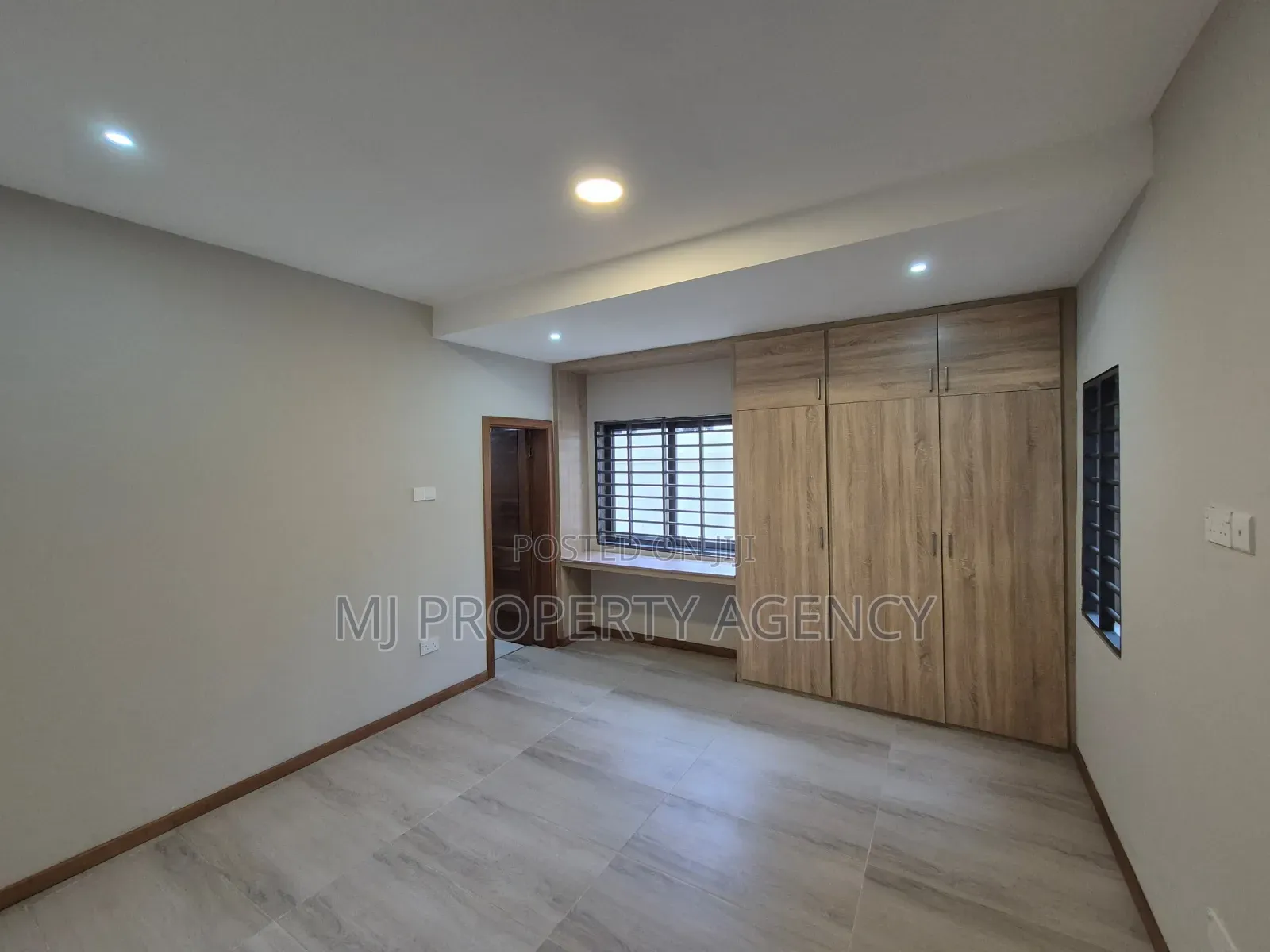 2bdrm Apartment in East Legon Hill, American House for rent