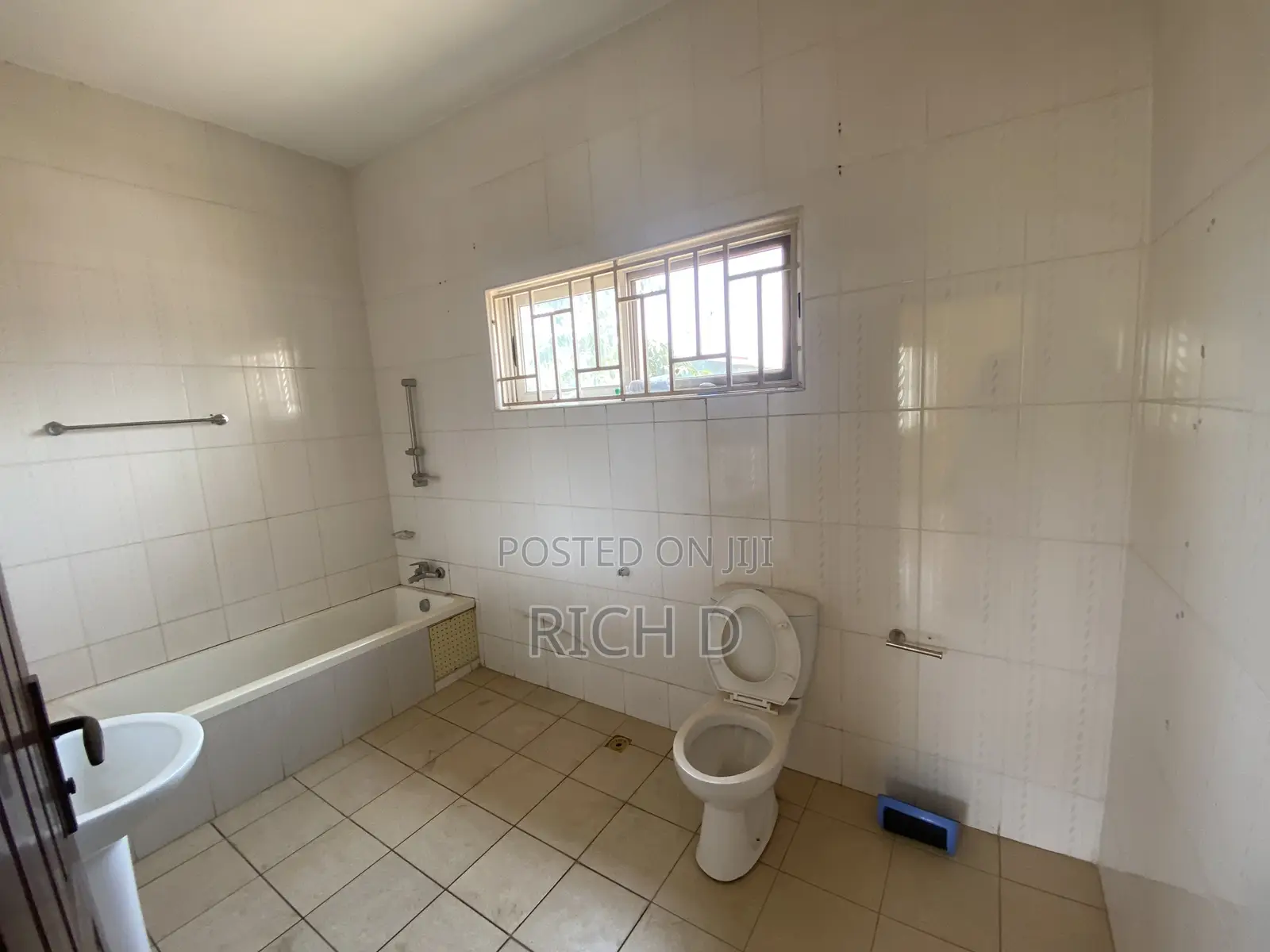 3bdrm House in Devtraco Courts, Community 25 for rent