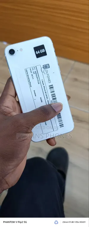 Apple iPhone SE (2020) 64 GB Silver