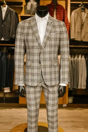 Check 3pcs Suit Available for Men