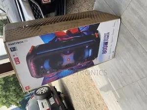 JBL Partybox 710: Unique Portability Meets Massive Sound