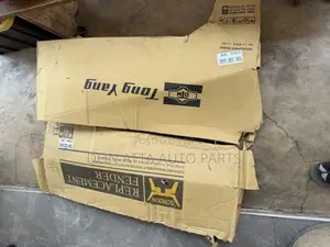 Toyota Highlander 2012 Fender Available