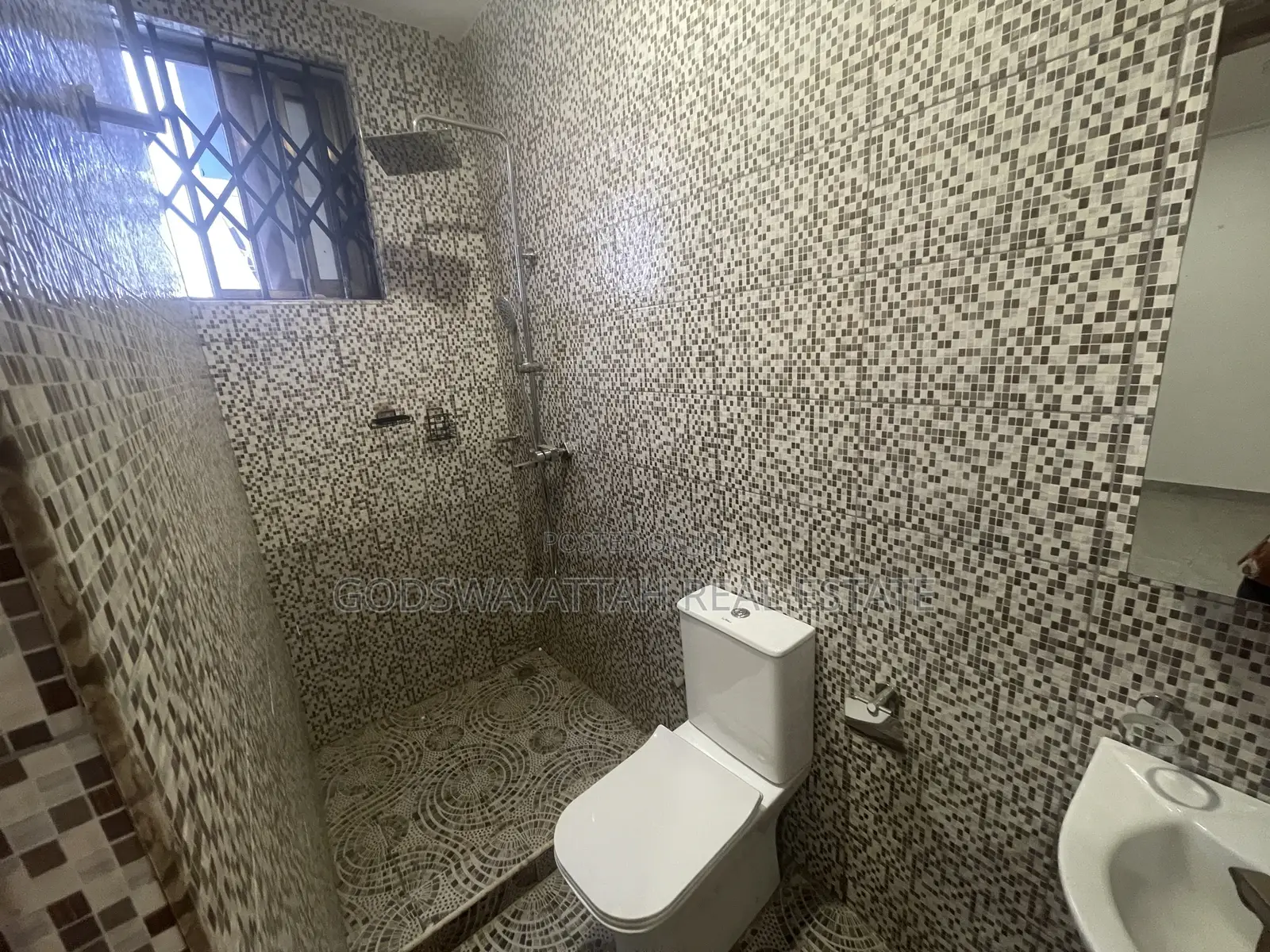 3bdrm Apartment in East Legon, Adjiriganor for rent