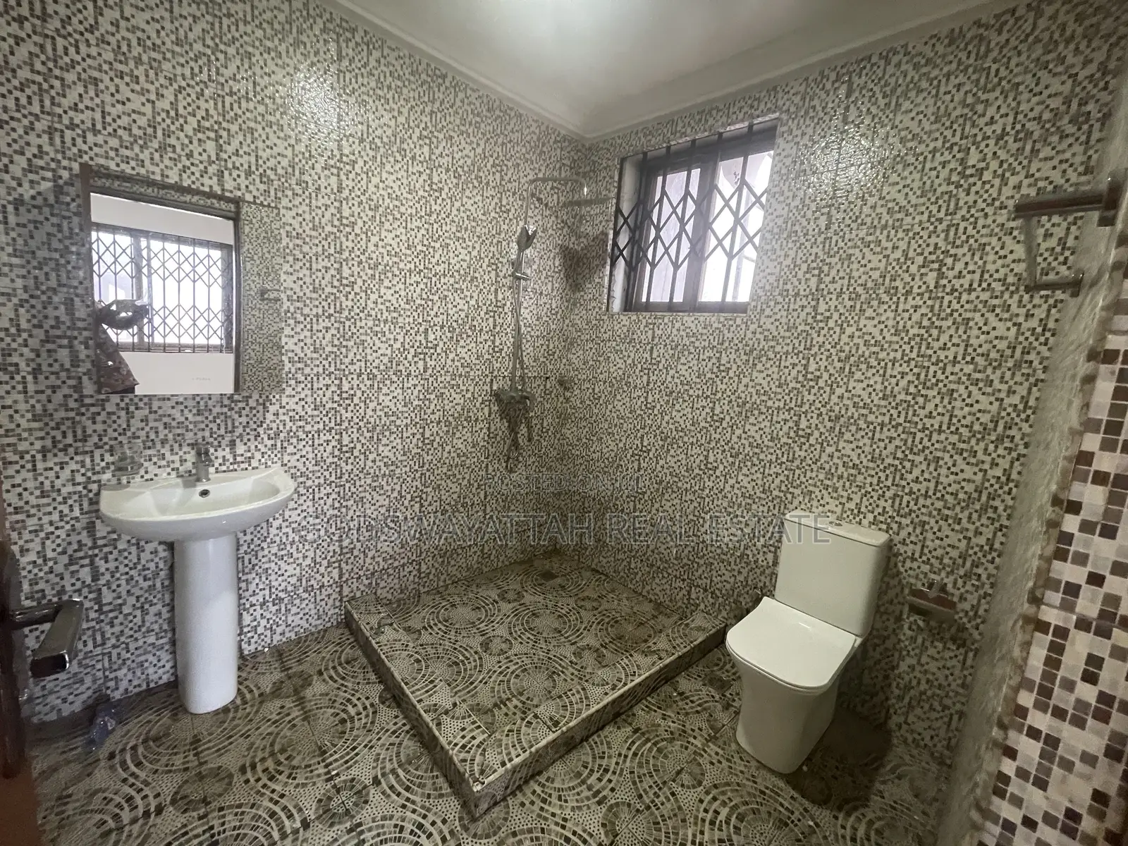 3bdrm Apartment in East Legon, Adjiriganor for rent