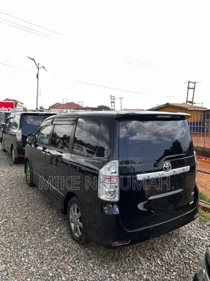 Toyota Voxy 2011 Black