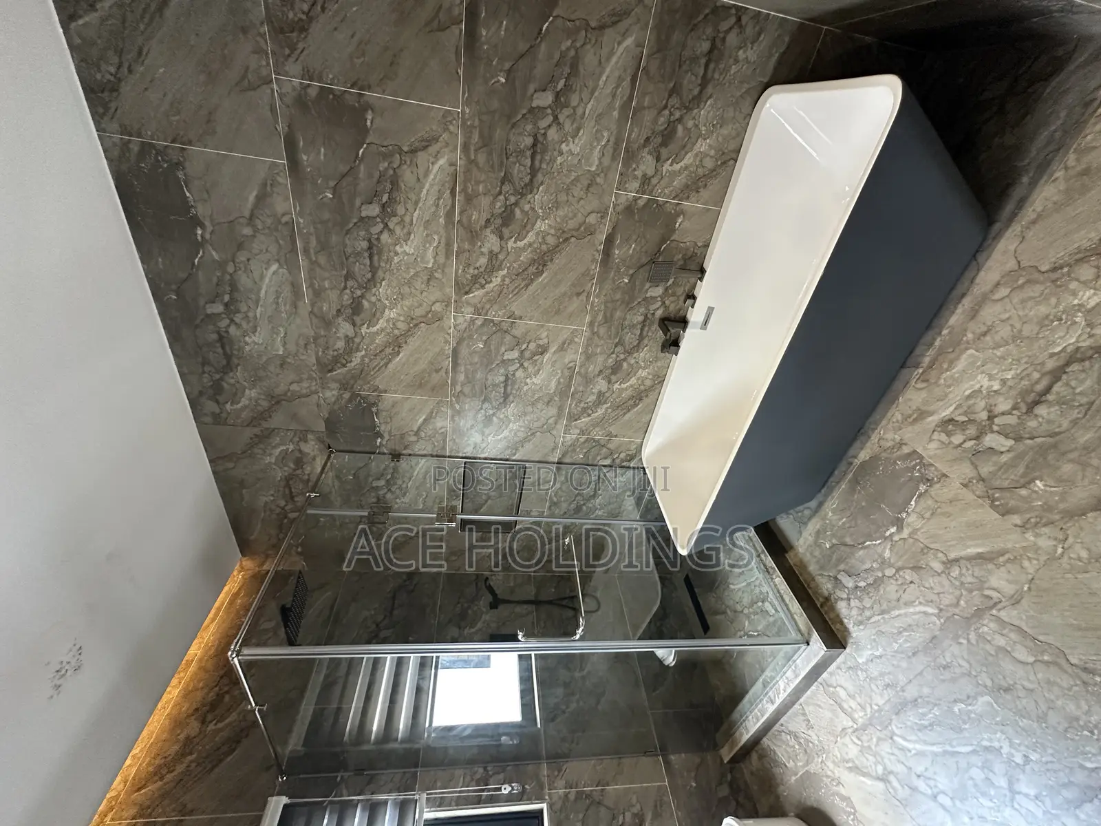 Furnished 3bdrm House in Nanakrom, Ashaley Botwe for rent