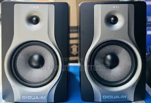 M-Audio Bx8 Carbon Studio Monitors