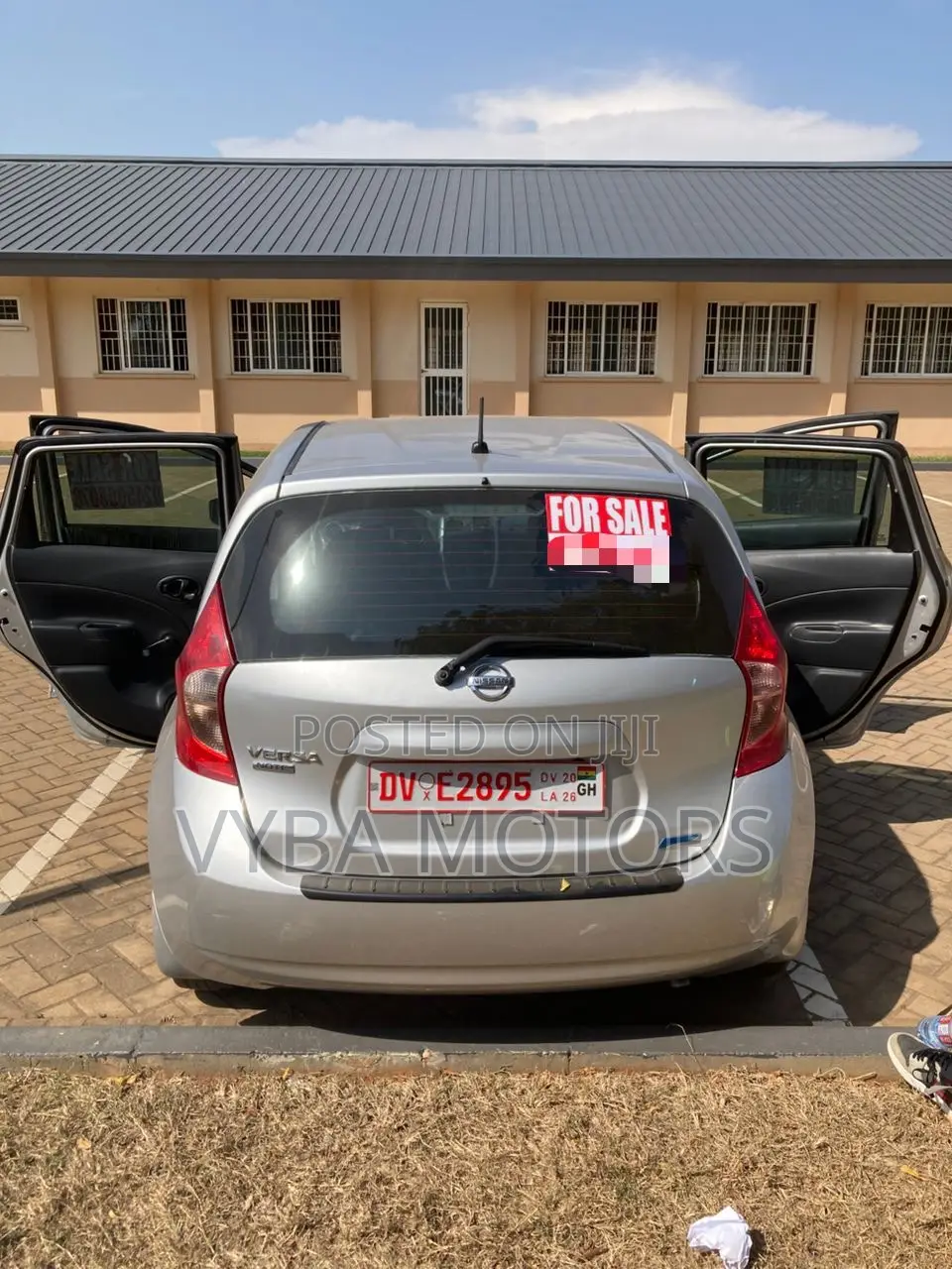 Nissan Versa 2015 Silver