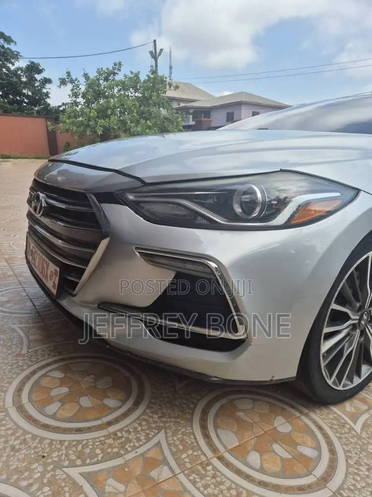 Hyundai Elantra SE 2018