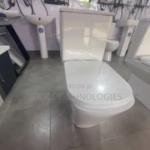 P Trap Close Coupled Wc With Adaptor