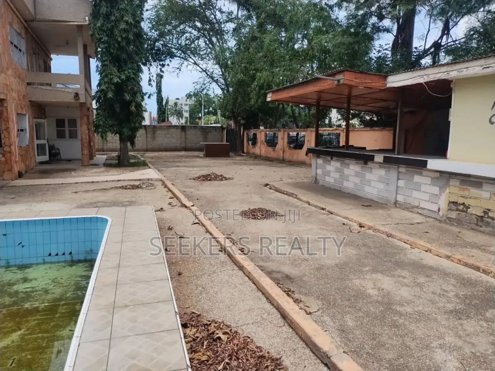6bdrm House in Seekers Realty, Airport Residential Area for sale