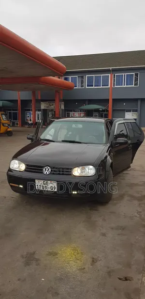 Volkswagen Golf 1.6 2000 Black