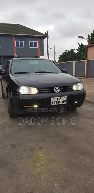 Volkswagen Golf 1.6 2000 Black