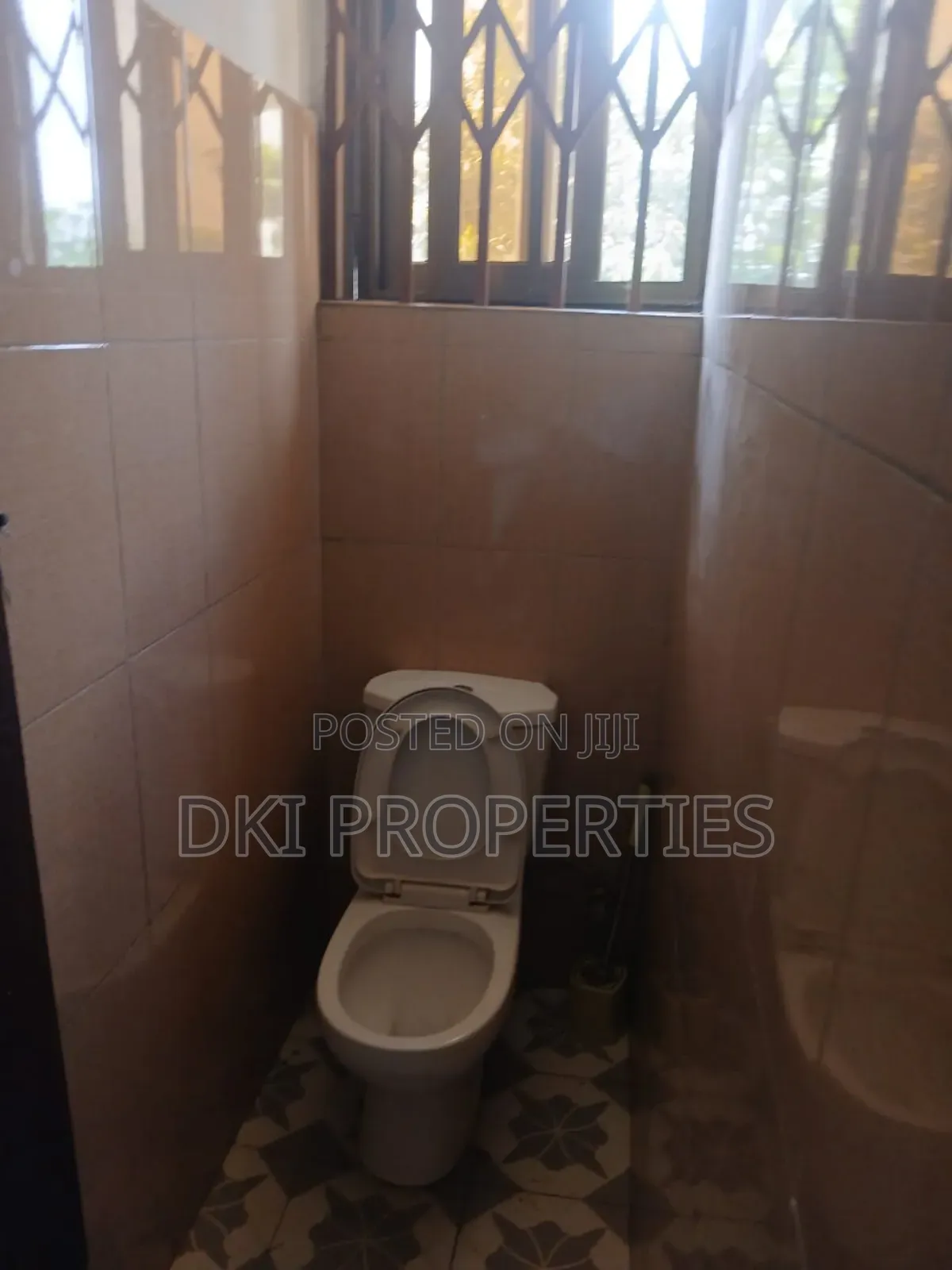 2bdrm House in Dki Properties, Oyibi for rent