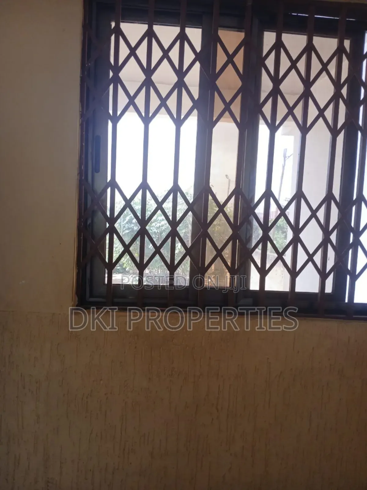 2bdrm House in Dki Properties, Oyibi for rent