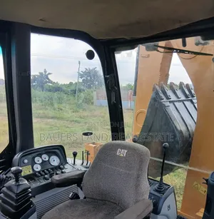 Caterpillar 428e Backhoe Loader.