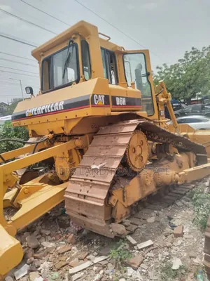 Caterpillar D6h Bulldozer