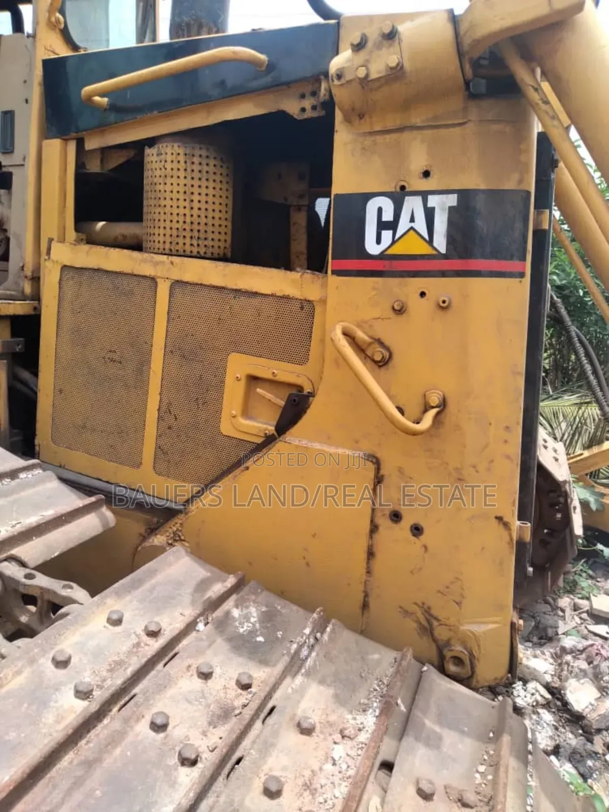 Caterpillar D6h Bulldozer