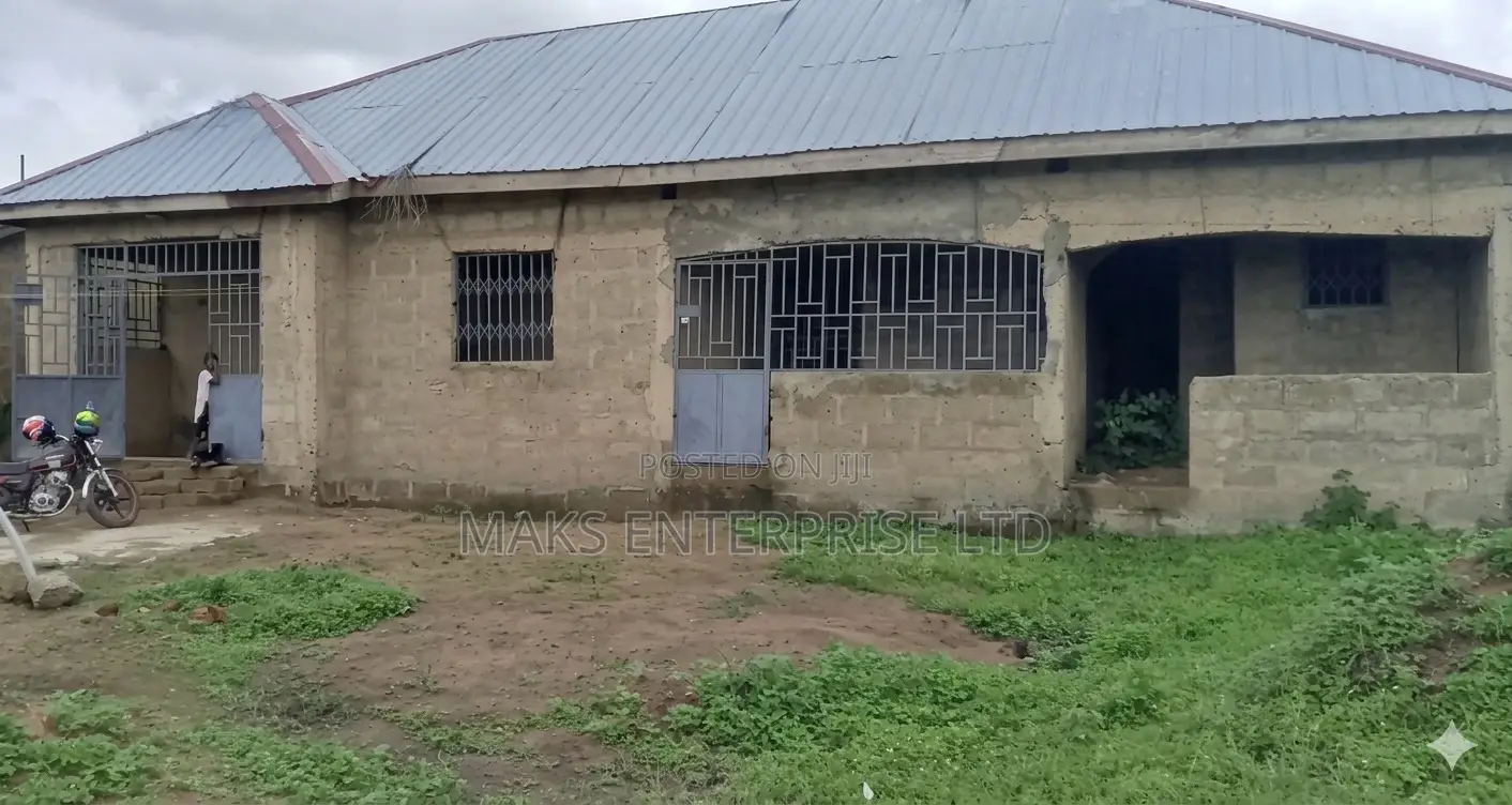 Land With 1 Chamber and Hall Self-Contain, 2 Single Room Self Contain