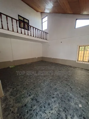 5bdrm Duplex in West Legon ,,, Medifem Area for rent