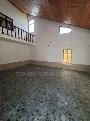 5bdrm Duplex in West Legon ,,, Medifem Area for rent