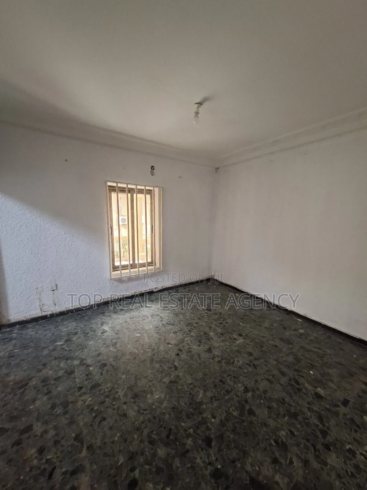 5bdrm Duplex in West Legon ,,, Medifem Area for rent