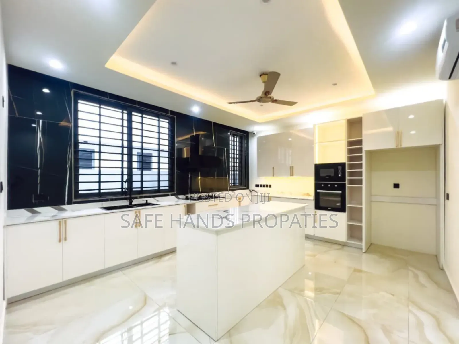 4bdrm House in Accra Metropolitan for rent