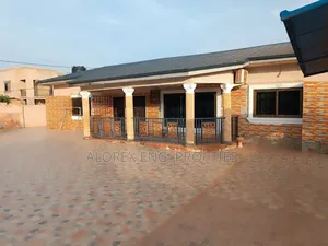 3bdrm House in Oyarifa, Owusu Ansah for rent