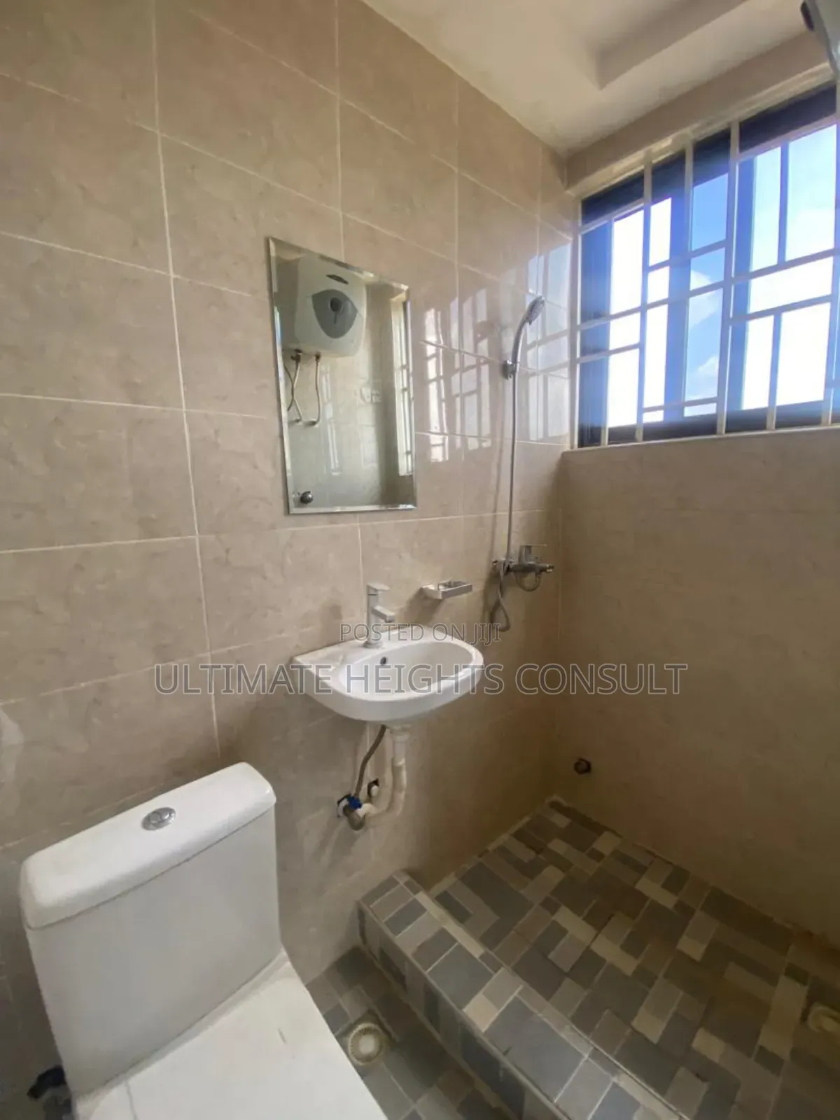 2bdrm Apartment in Lapaz Racecourse, Abrantie for rent