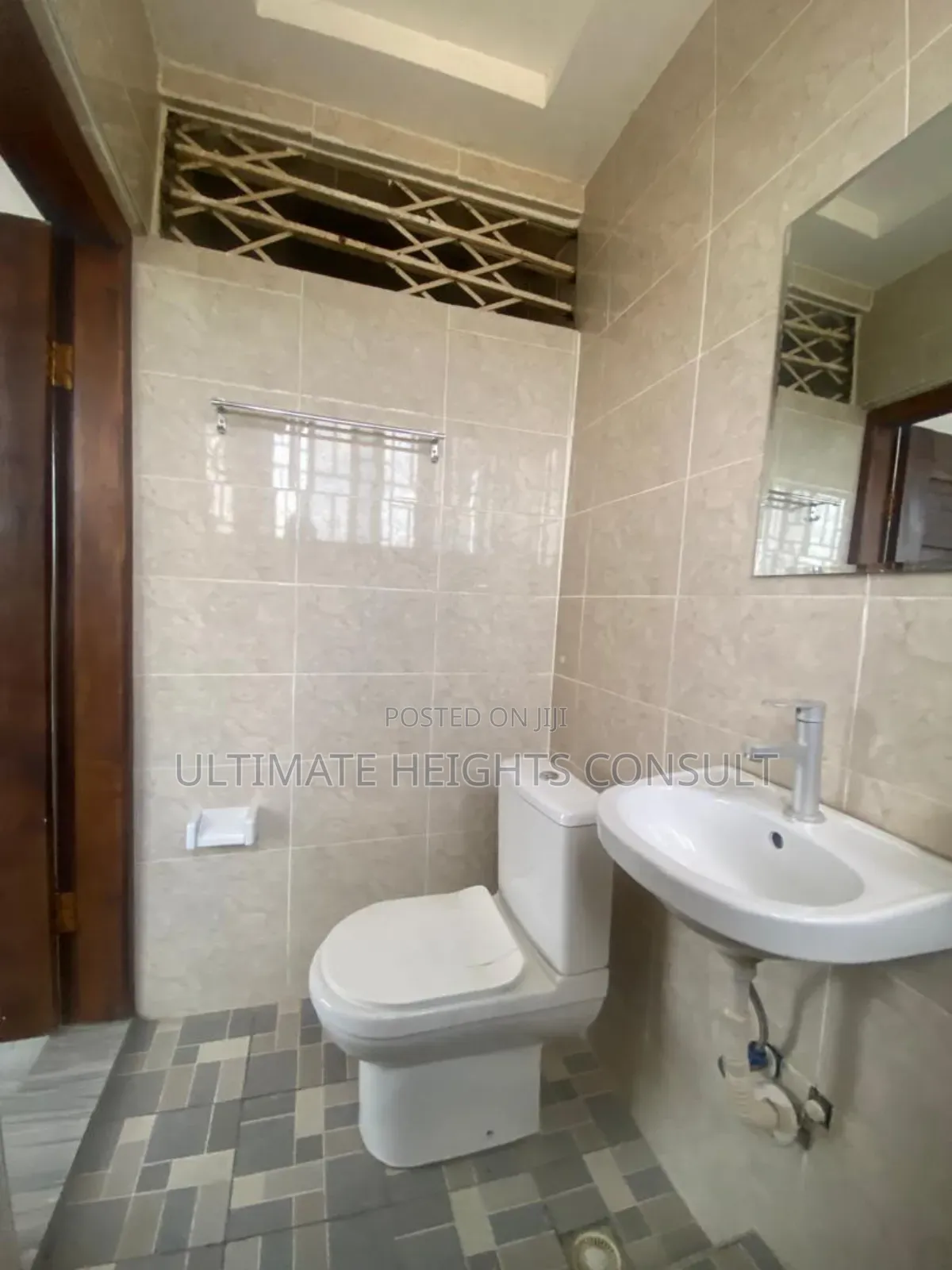 2bdrm Apartment in Lapaz Racecourse, Abrantie for rent