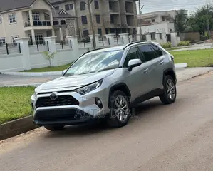 Toyota RAV4 2019 Silver