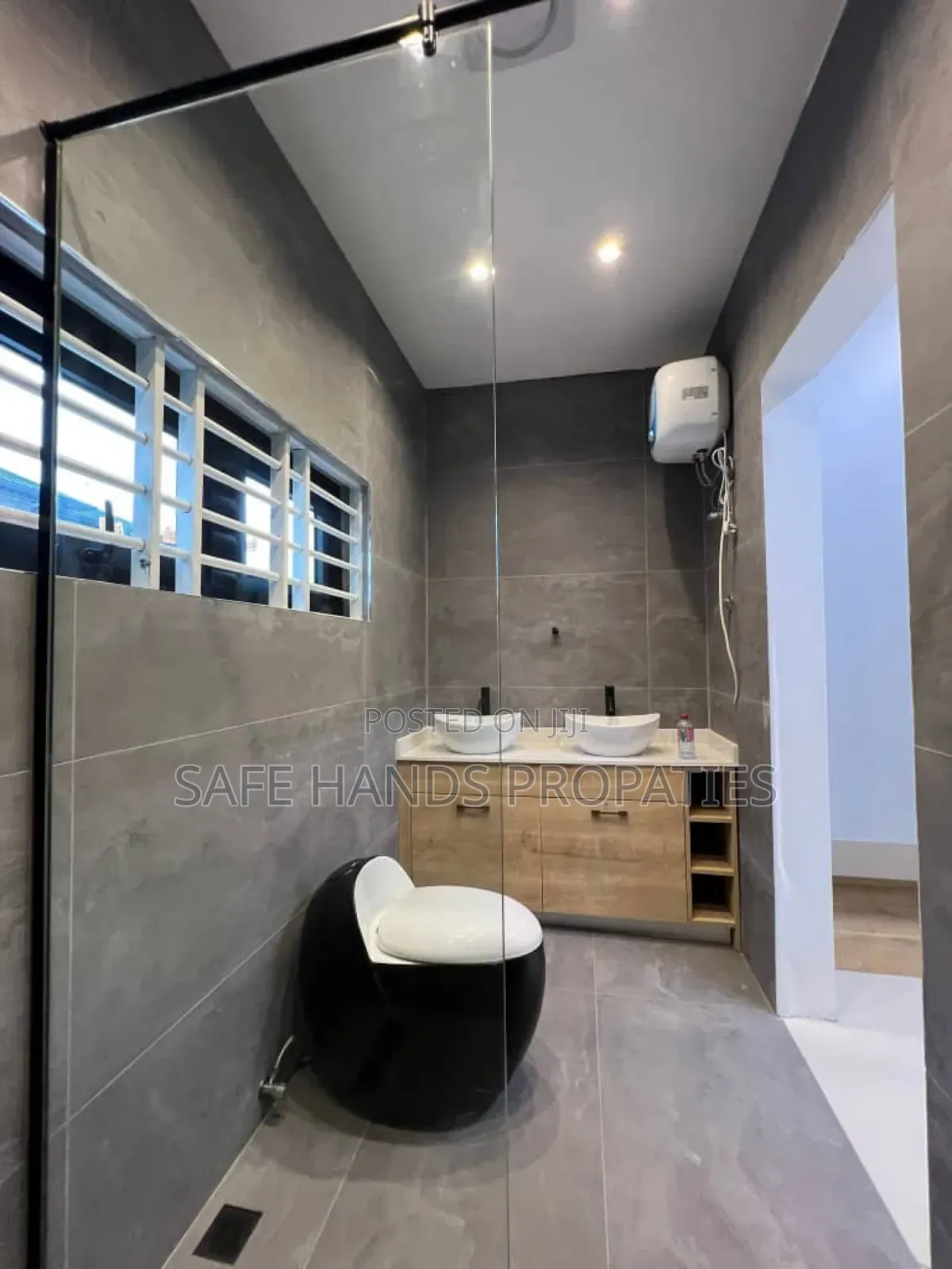 3bdrm Bungalow in Accra Metropolitan for sale